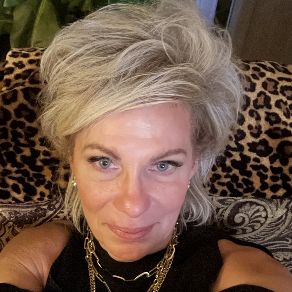 Meet your Posher, Janet